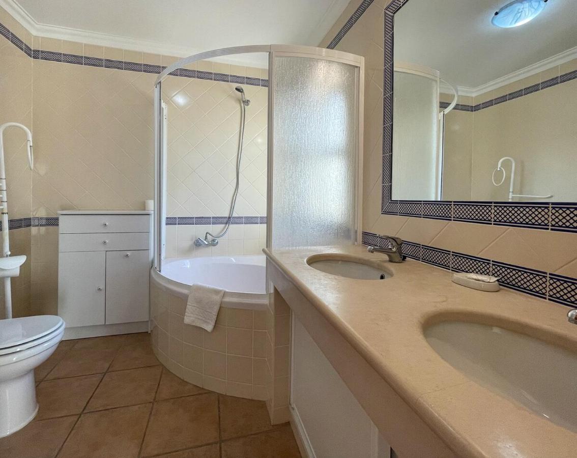Villa Moradia T3 Aguia Marina, Com Piscina E Bbq Albufeira Exterior foto