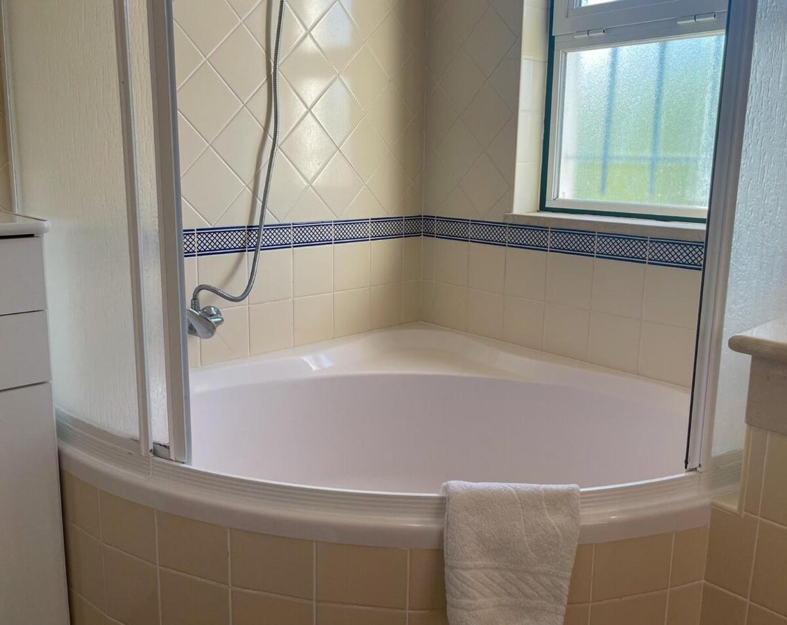 Villa Moradia T3 Aguia Marina, Com Piscina E Bbq Albufeira Exterior foto